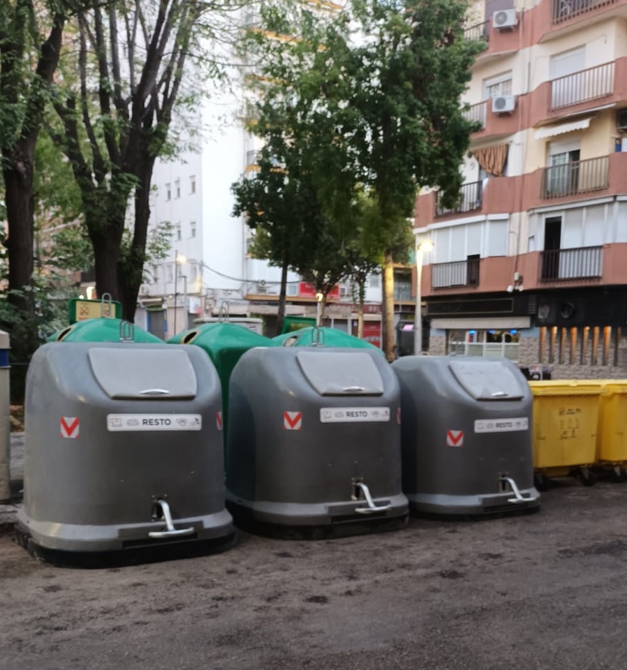 contenedores Plaza de la Constitución