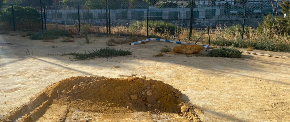 inicio obra pista deportiva Cornisa Azul 2