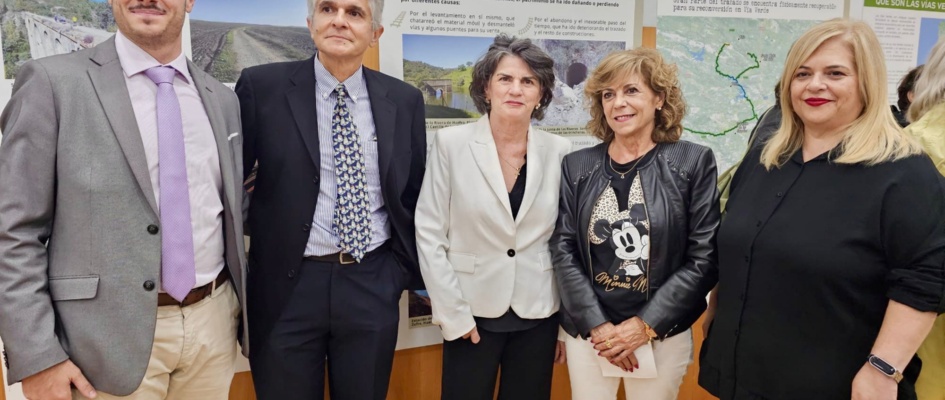 inauguracion exposcicion (1)